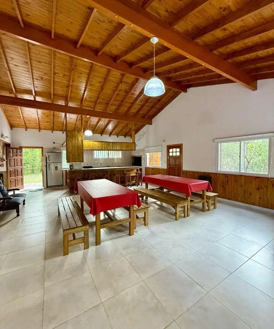 Cod 1392 – Casa Arcachon, zona «Lomas de Valeria»(37) 8