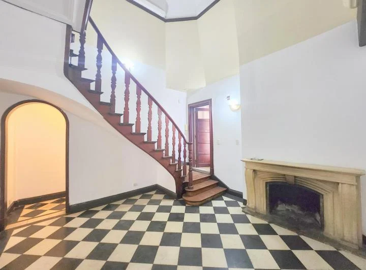 Departamento de 5 ambientes en San Nicolás. Oportunidad!!! 3