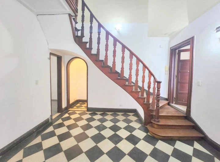 Departamento de 5 ambientes en San Nicolás. Oportunidad!!! 1