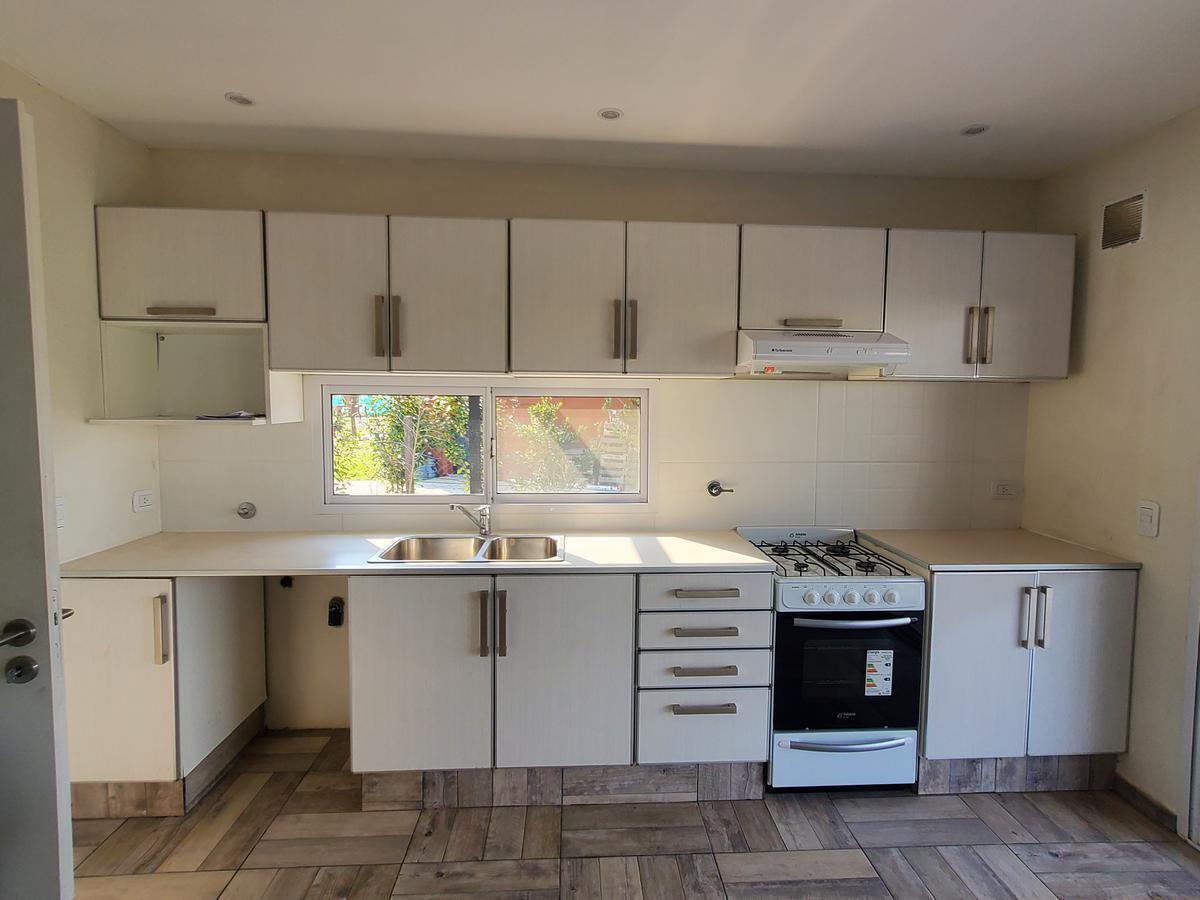Foto de Pilar del Este. B°C° San Eduardo . Venta Casa 3 dormitorios ., imagen 4
