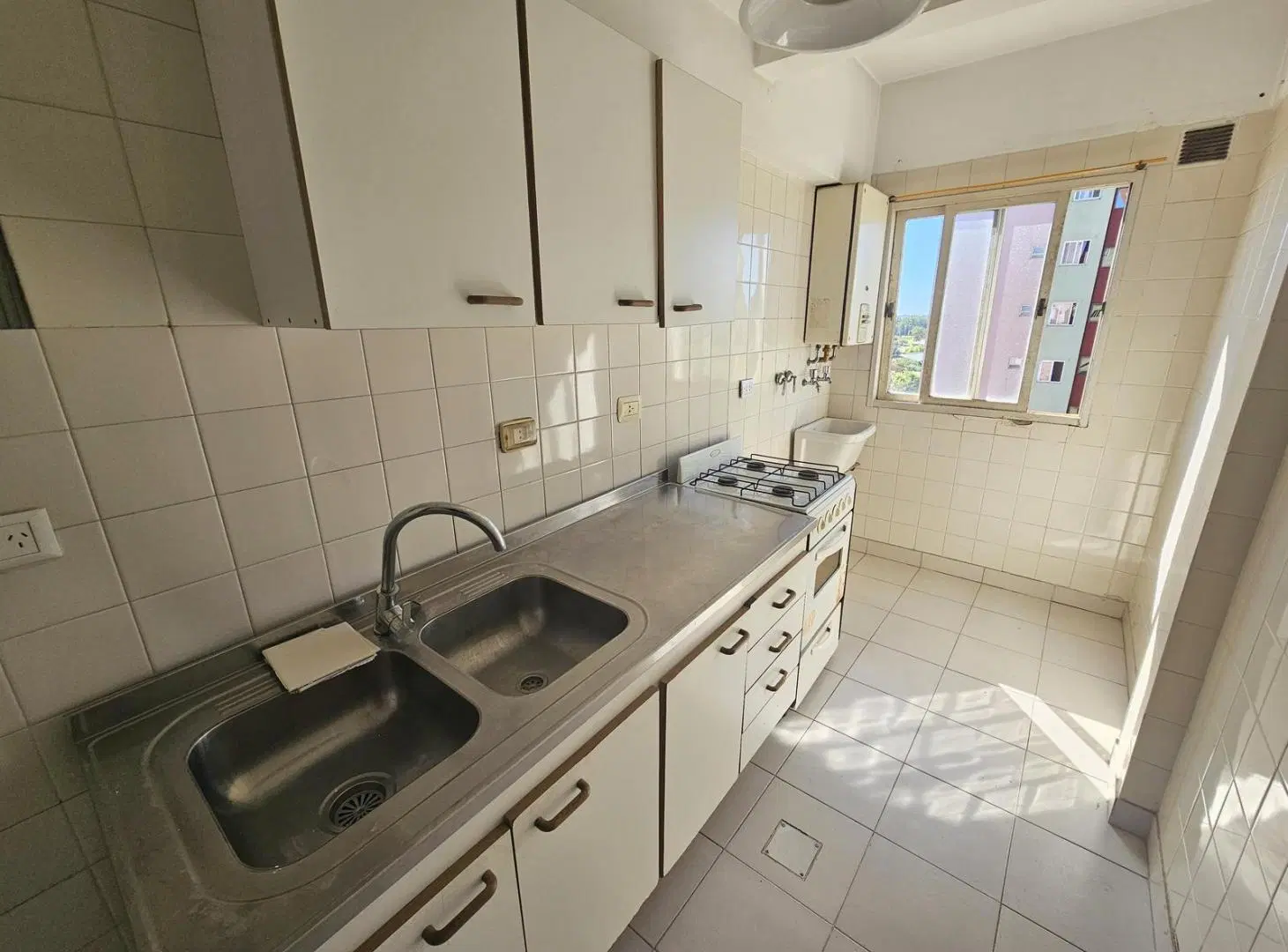 Venta Oportunidad Departamento 2 ambientes con amenities en Tigre 3