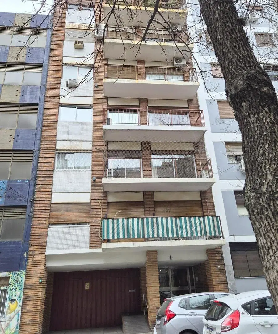 Alquiler departamento 2 ambientes apto profesional. A pasos Hospital Alemán 4