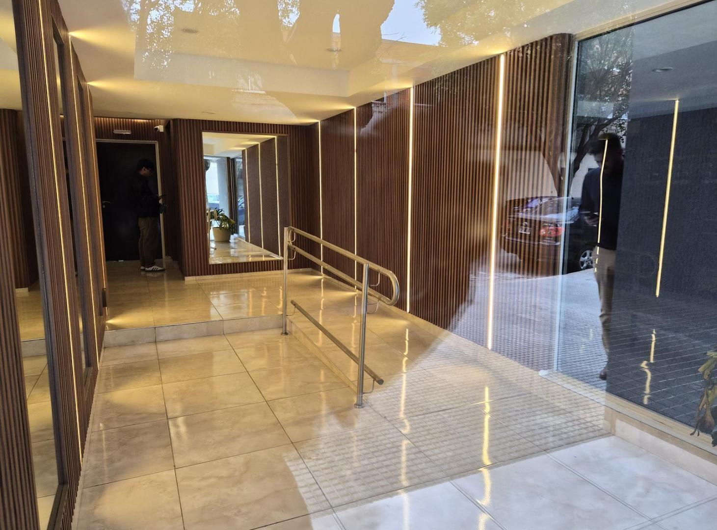 Foto de Venta Departamento Monoambiente apto profesional en Saavedra. Próximo a Gral Paz, imagen 2