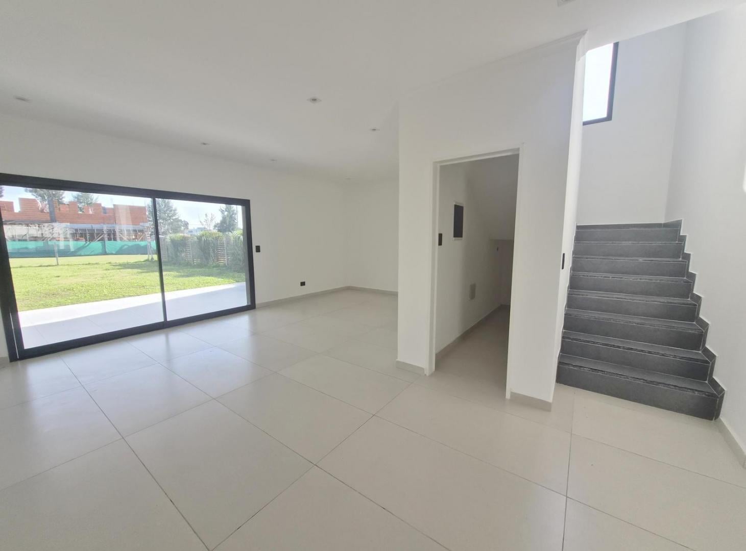 Foto de Casa en Venta en Barrio Cerrado San Pablo Pilar. 6 ambientes, jardín y, imagen 1