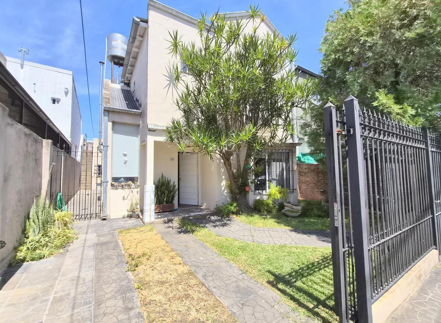 Foto de Venta de casa en Villa Ballester .Tres dormitorios con cochera Un, imagen 3