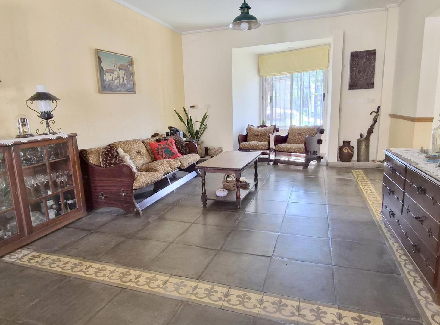 Foto de Venta de casa en Villa Ballester .Tres dormitorios con cochera Un, imagen 1