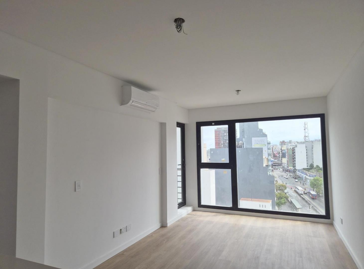 Foto de Venta Departamento de 2 ambientes al frente en Saavedra,, imagen 4