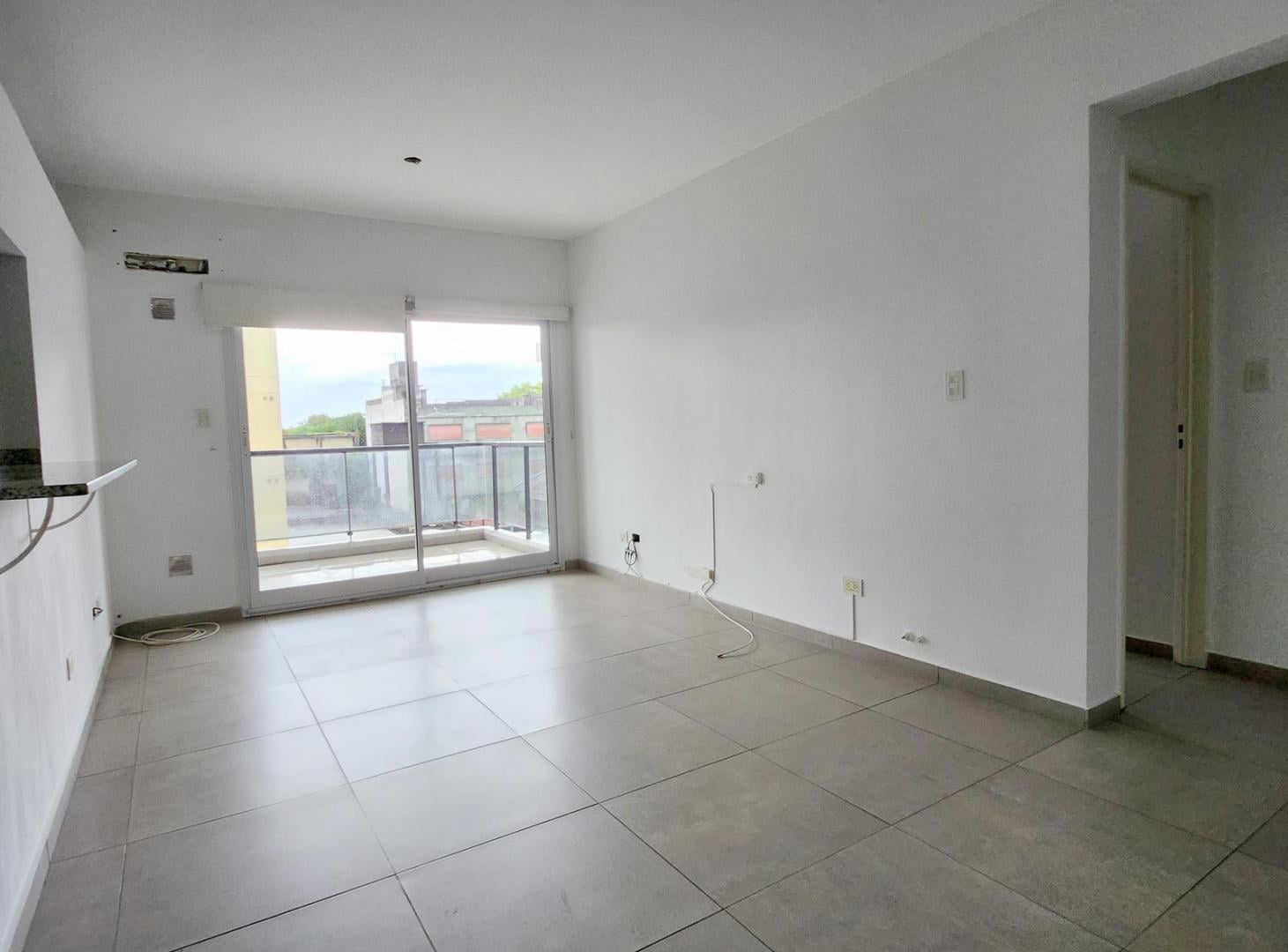 Foto de Florida. Alquiler departamento 2 ambientes con cochera y amenities ., imagen 3