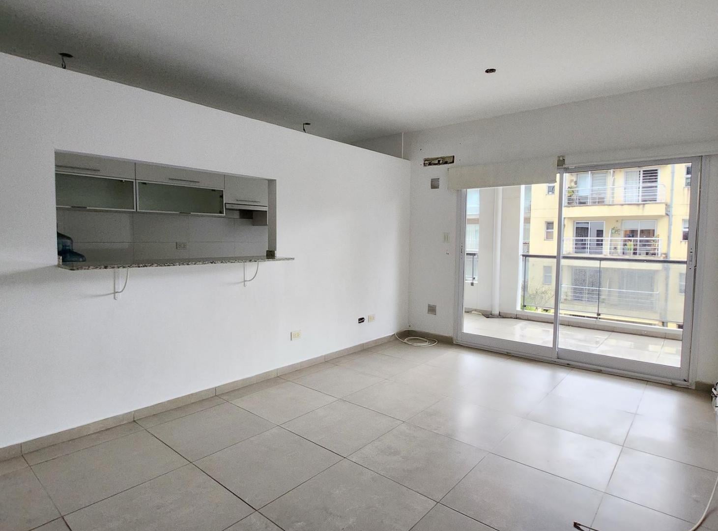 Foto de Florida. Alquiler departamento 2 ambientes con cochera y amenities ., imagen 4