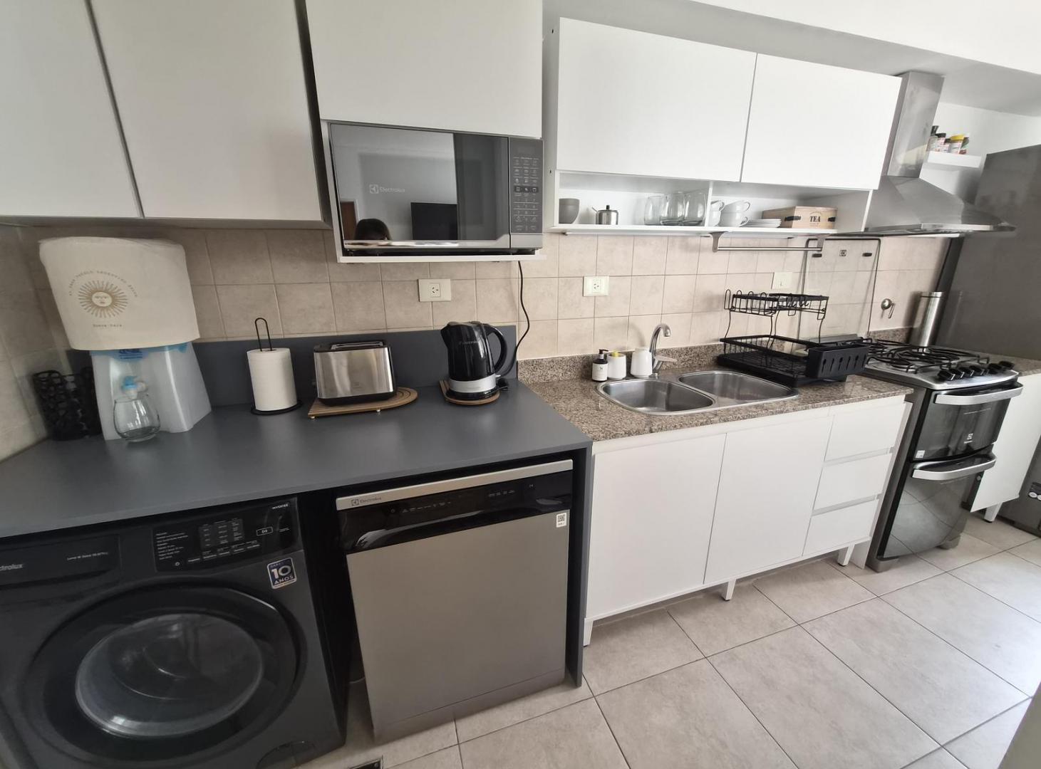 Foto de Alquiler Temporario Departamento en Vicente López. 2 Ambientes amoblado, imagen 3