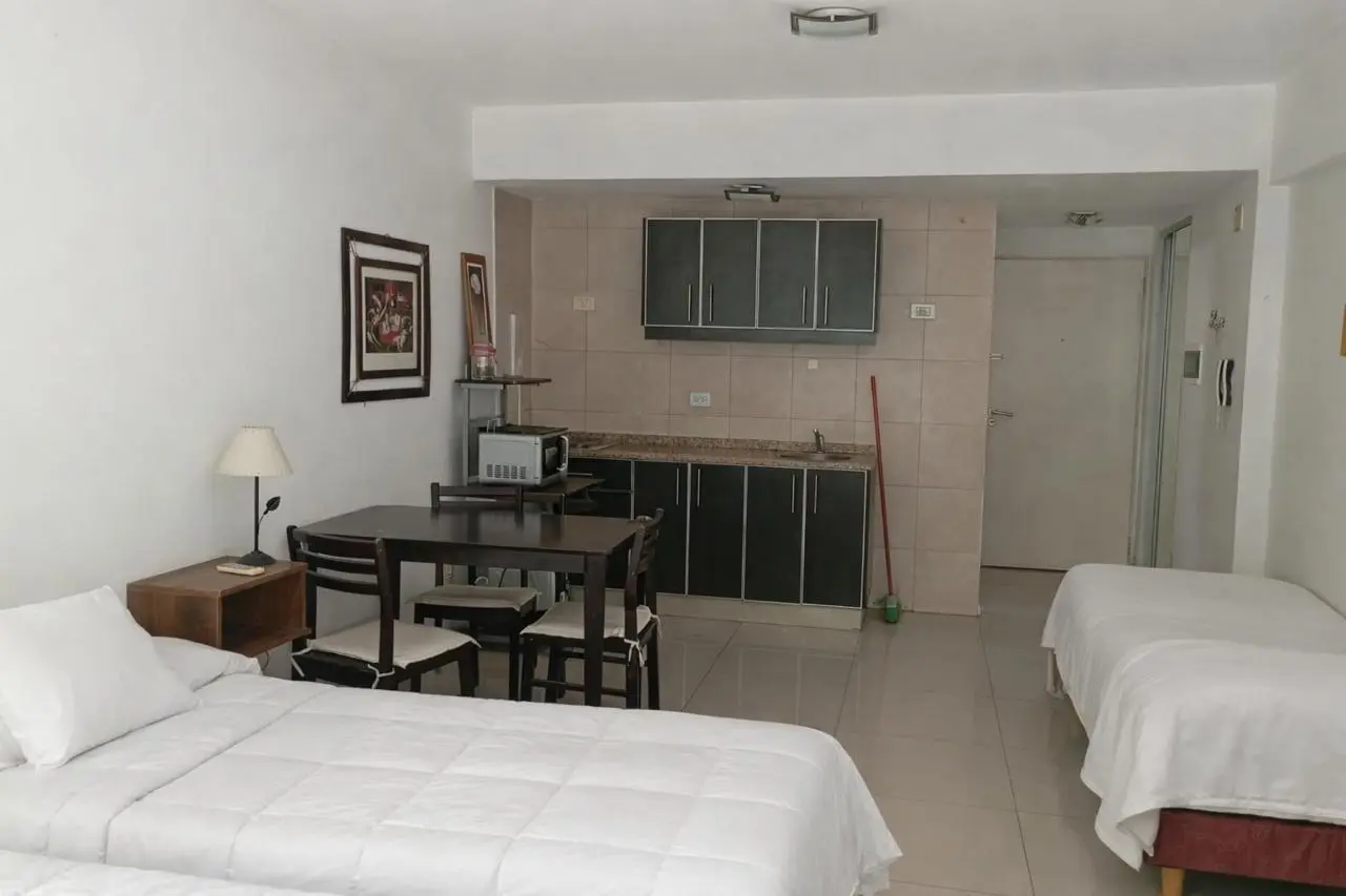 Departamento 1 ambiente. | VIAMONTE al 2100 2
