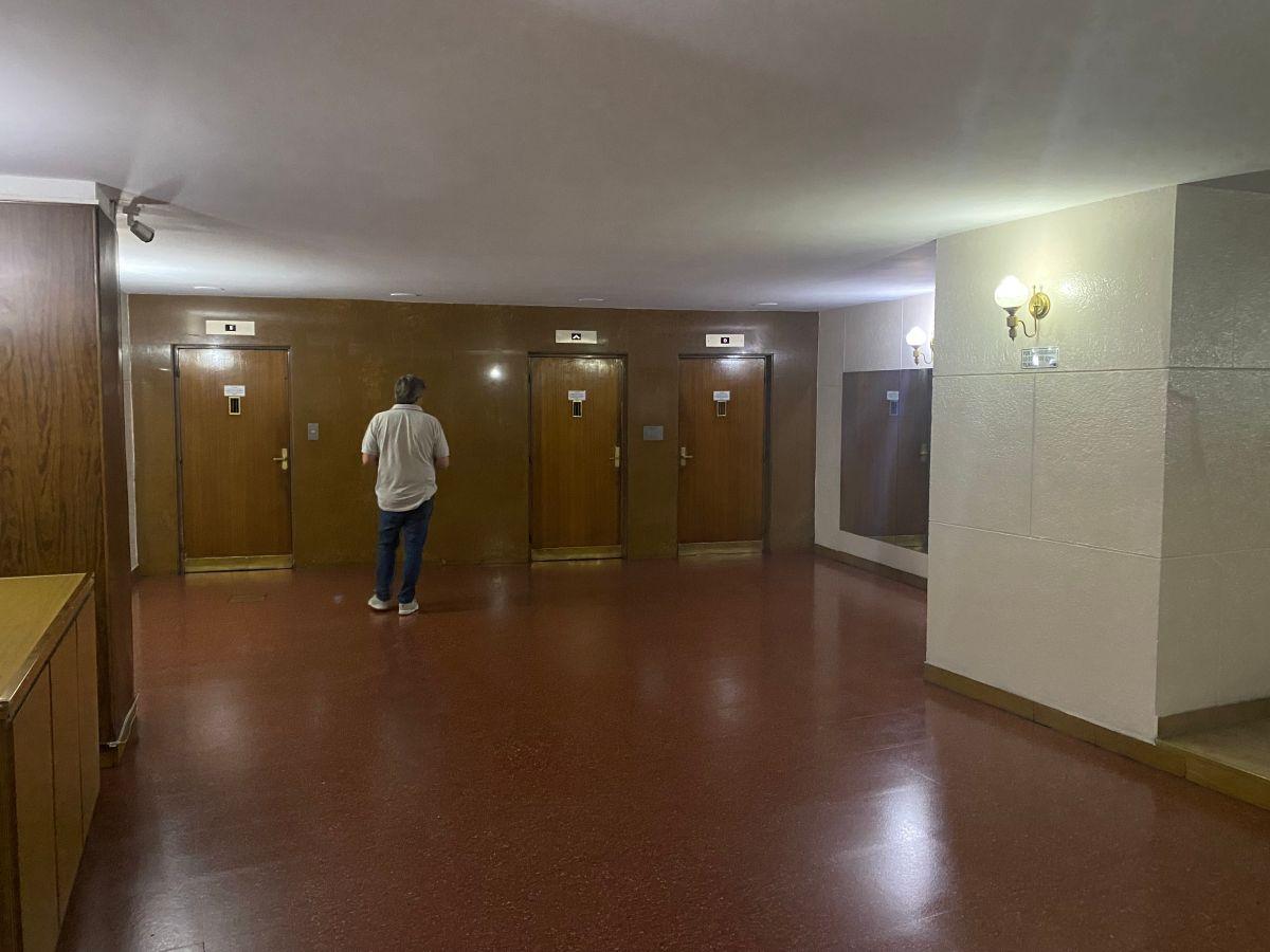 EXCELENTE 4 AMBIENTES EN VENTA 115M2 AL FRENTE CON COCHERA Y BAULERA