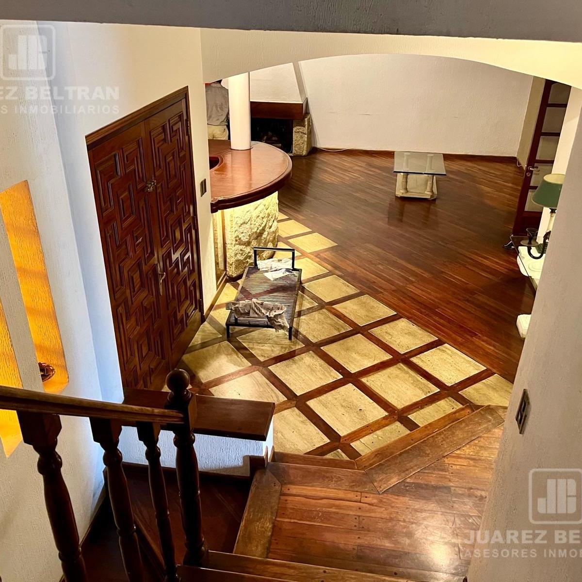 Increíble Casa en Venta en Barrio Parque Capital, 4 Dorm., Cochera, Galeria con Pileta 5