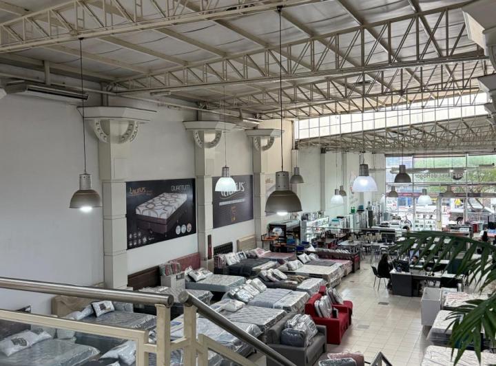 Foto de Local en Venta - 730 m2 - Rio Ceballos, imagen 3