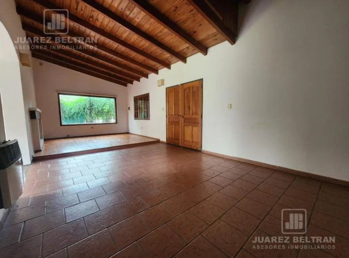 Casa de 3 dormitorios con pileta en Villa Allende Golf 5