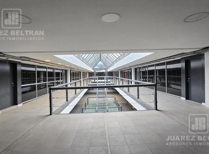 Oficinas en alquiler sobre Avenida Colón 1