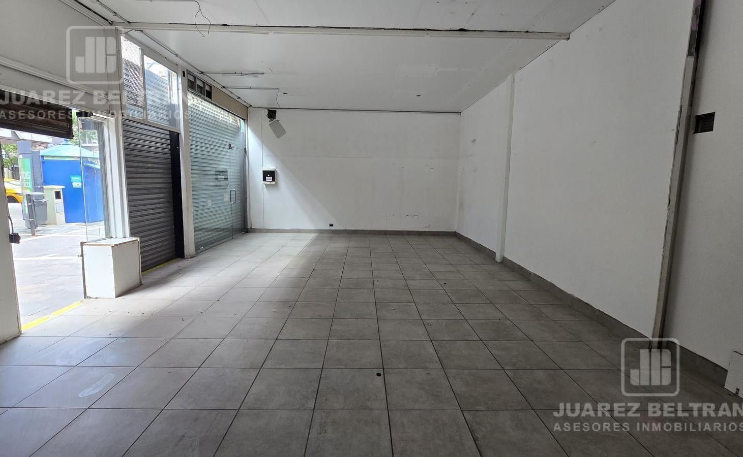 Foto de Local de 60 m2 oficina | PEATONAL SAN MARTIN, imagen 2