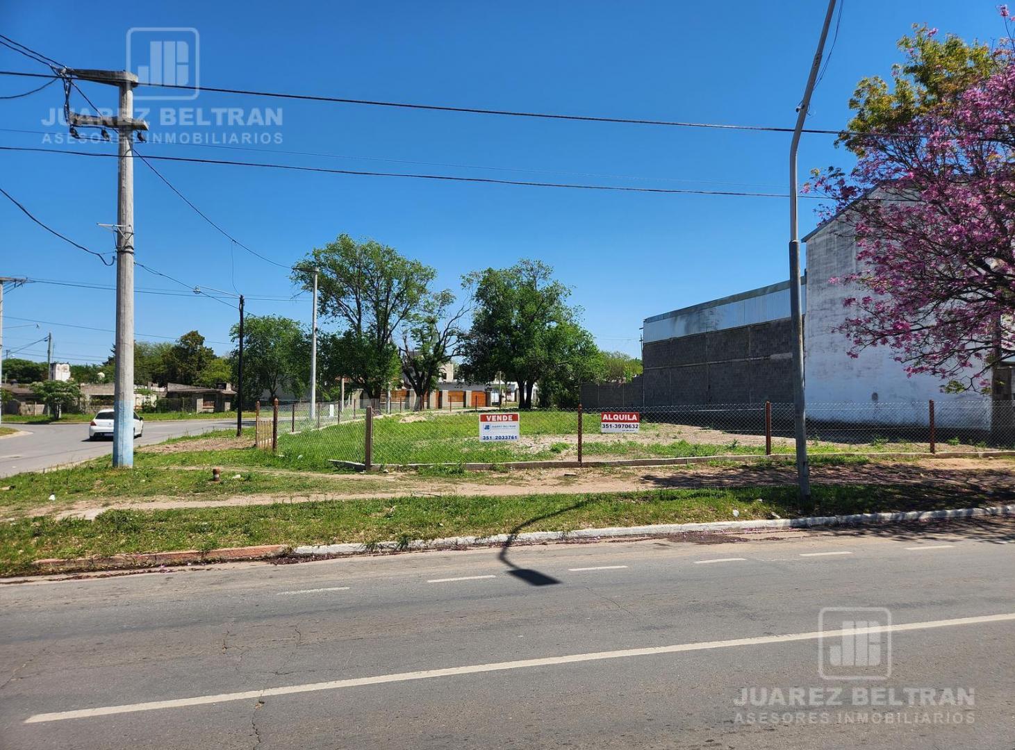 Excelente Lote esquina en venta Sobre Donato Alvarez y Boro - Villa Allende Parque
