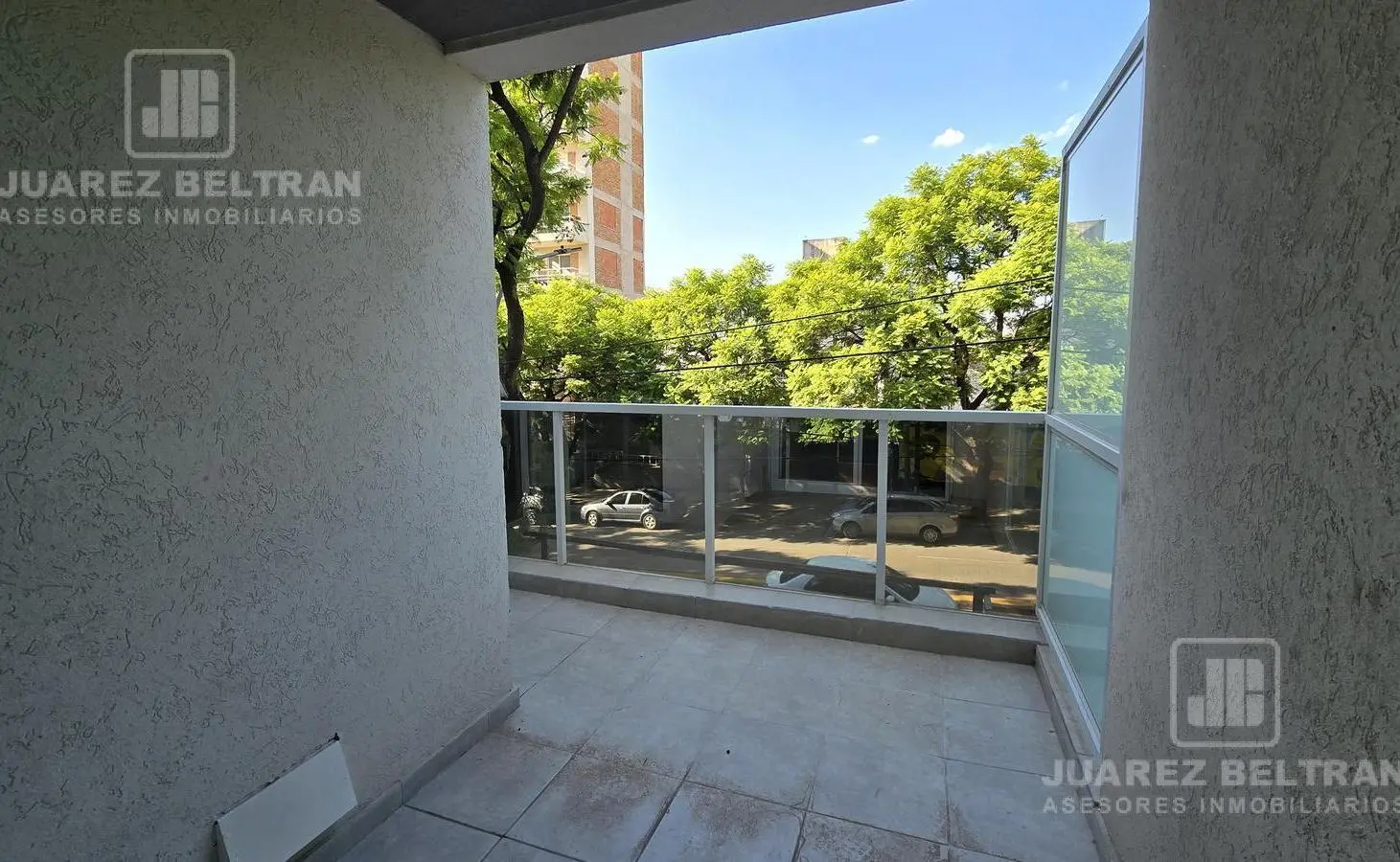 Depto en VENTA - Amplio Balcon al Frente - 1 Dormitorio 3