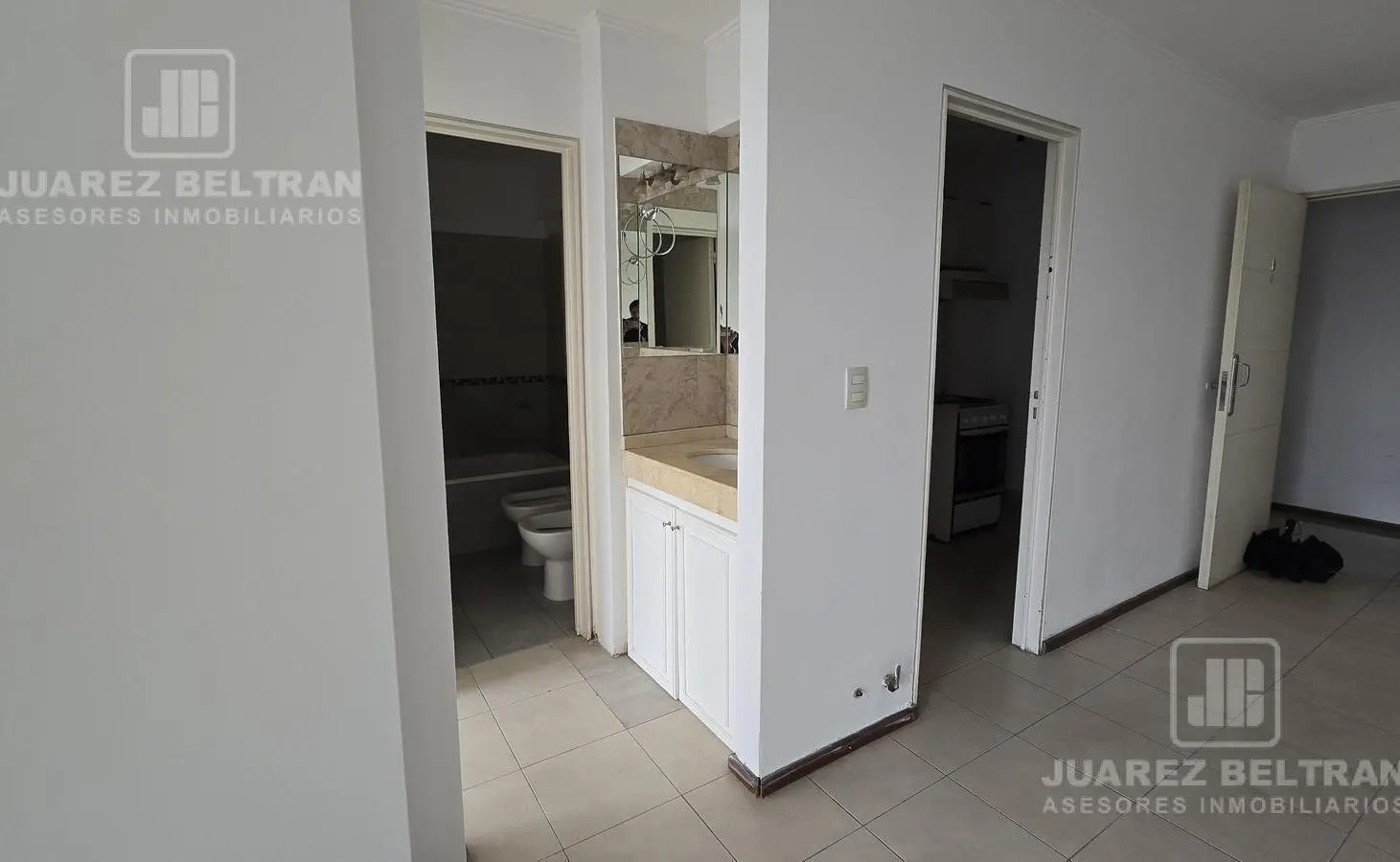 Depto VENTA - 1 dormitorio con balcón al frente 5