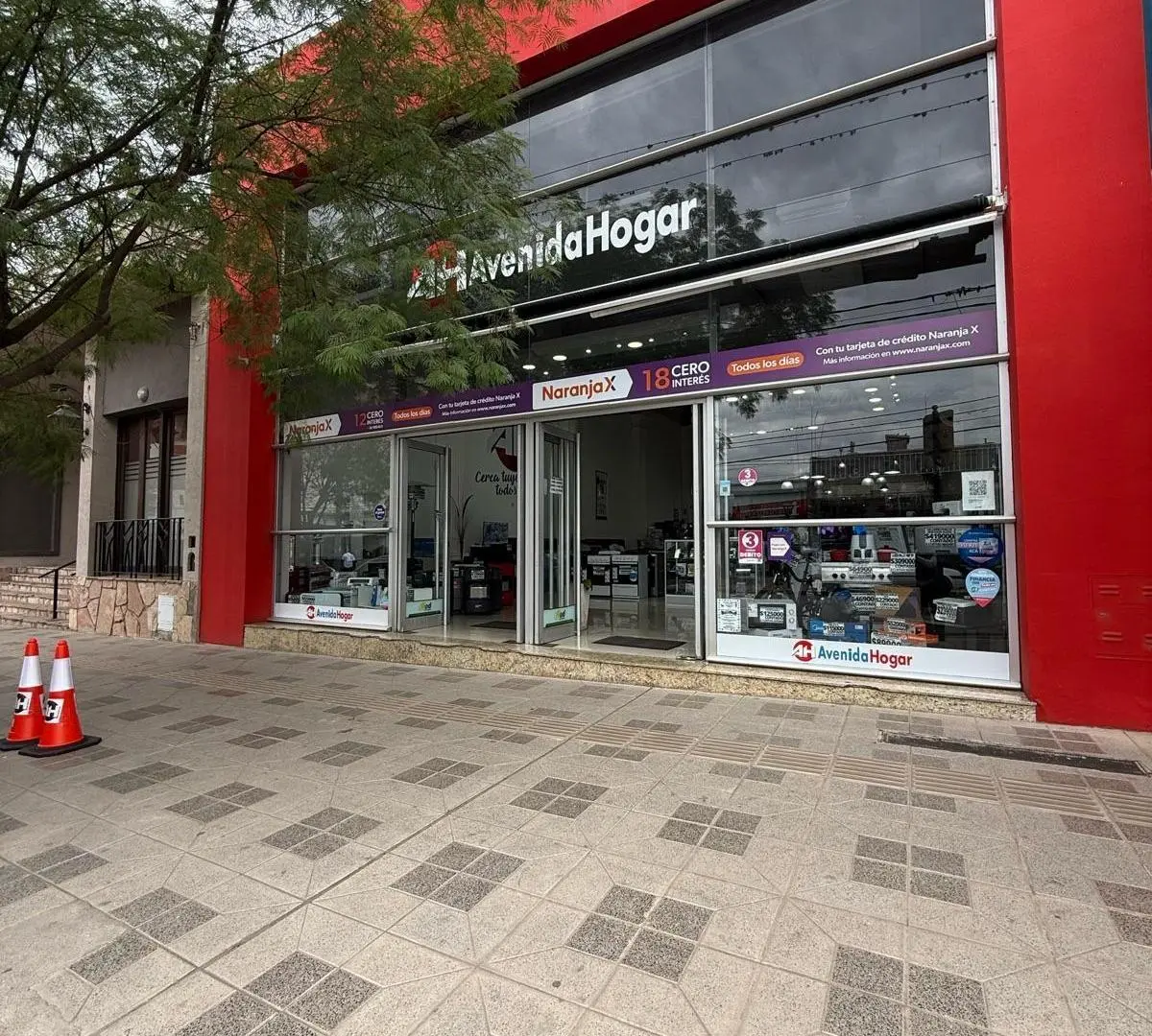 Local en Venta - 730 m2 - Rio Ceballos 2