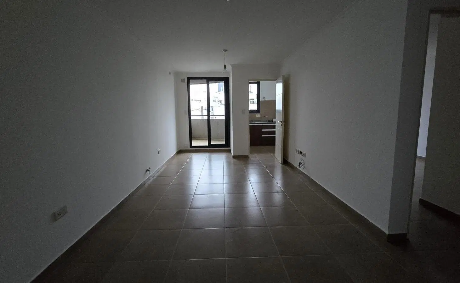 Depto en ALQUILER - 1 dormitorio y 2 balcones al frente 1