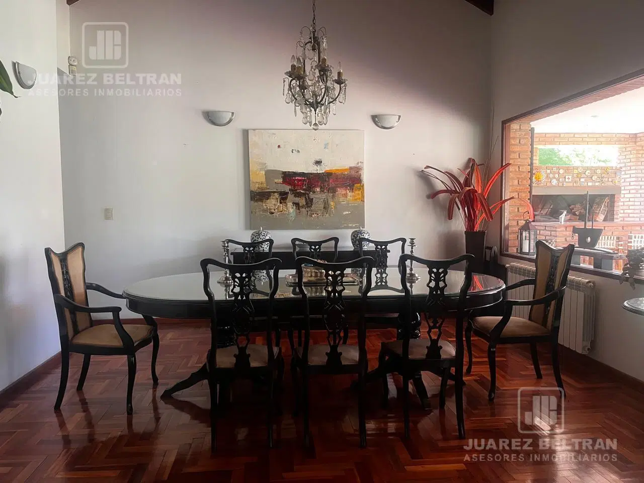 Venta - Casa de 3 dormitorios con cochera y pileta - Guayaquil 1010 - Villa Allende 4