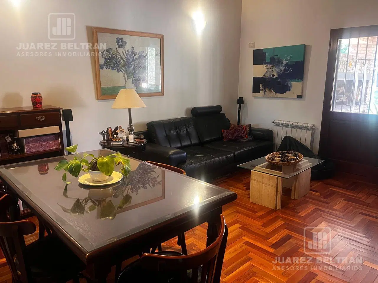 Venta - Casa de 3 dormitorios con cochera y pileta - Guayaquil 1010 - Villa Allende 5