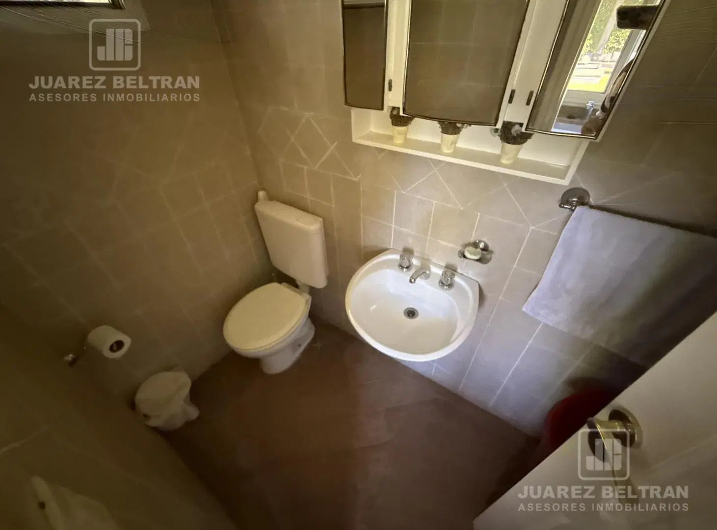CASA EN VENTA EN BARRIO CERRADO SAN ISIDRO-VILLA ALLENDE 8
