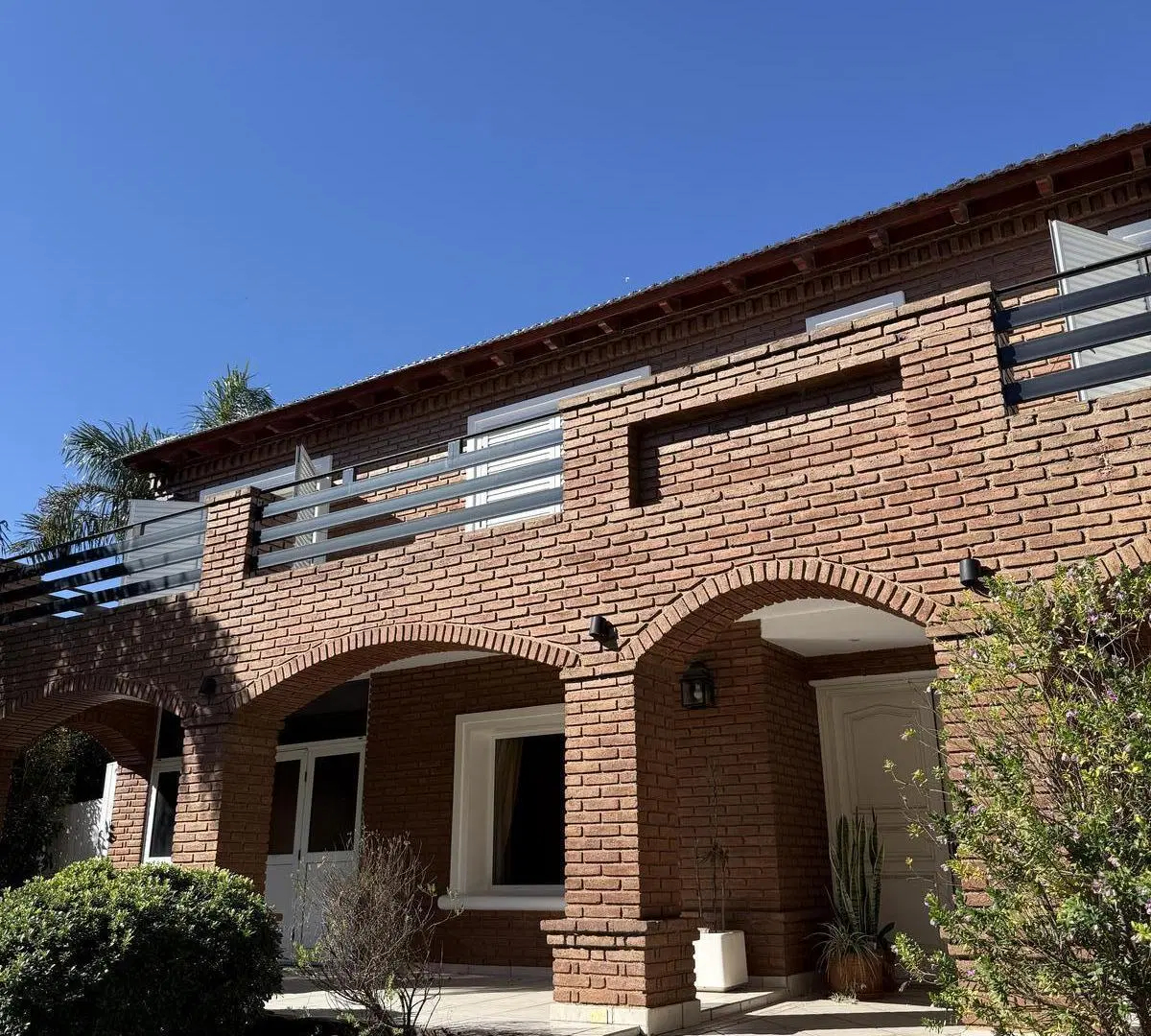 CASA EN VENTA EN BARRIO CERRADO SAN ISIDRO-VILLA ALLENDE 5