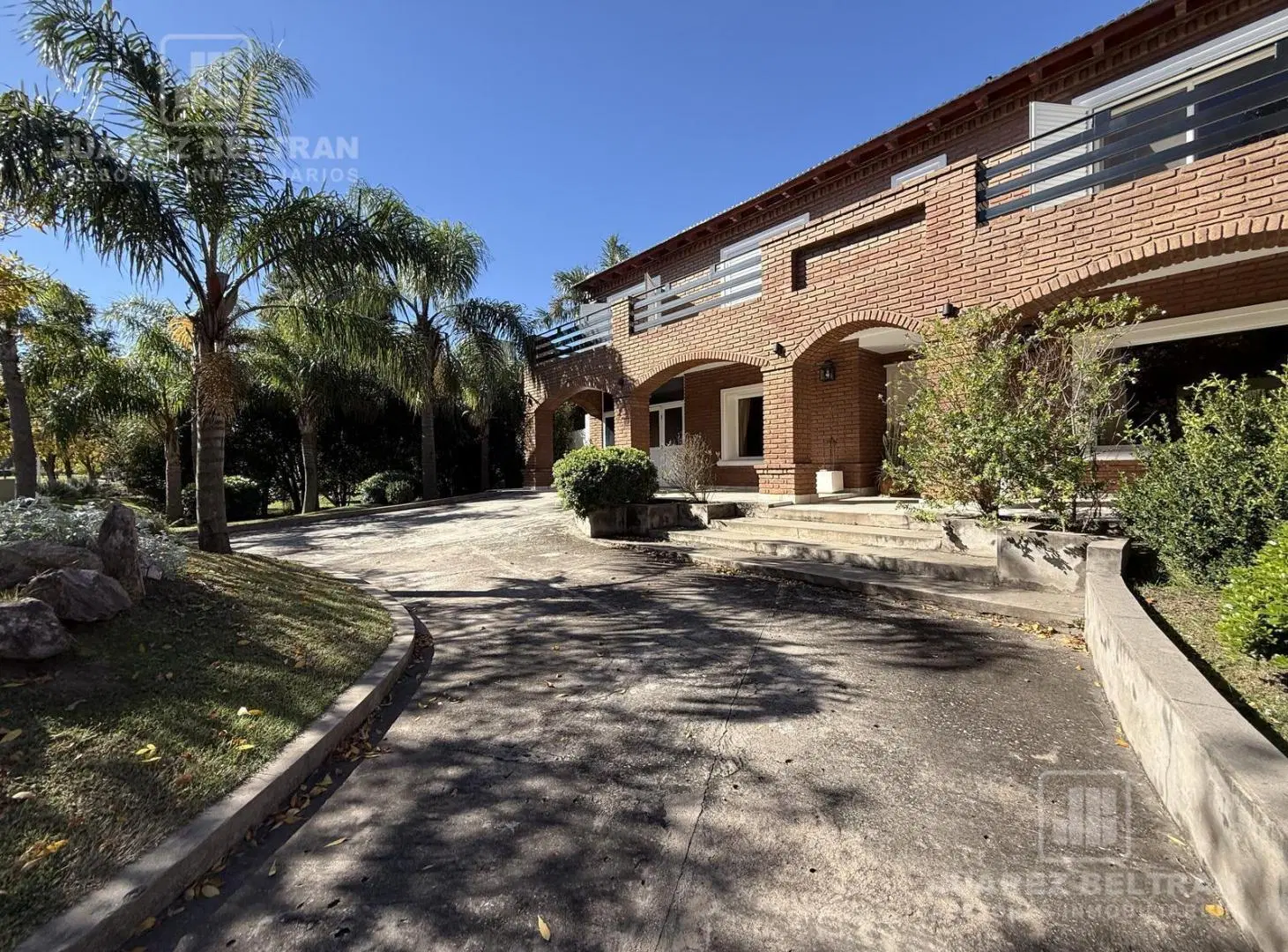 CASA EN VENTA EN BARRIO CERRADO SAN ISIDRO-VILLA ALLENDE 3