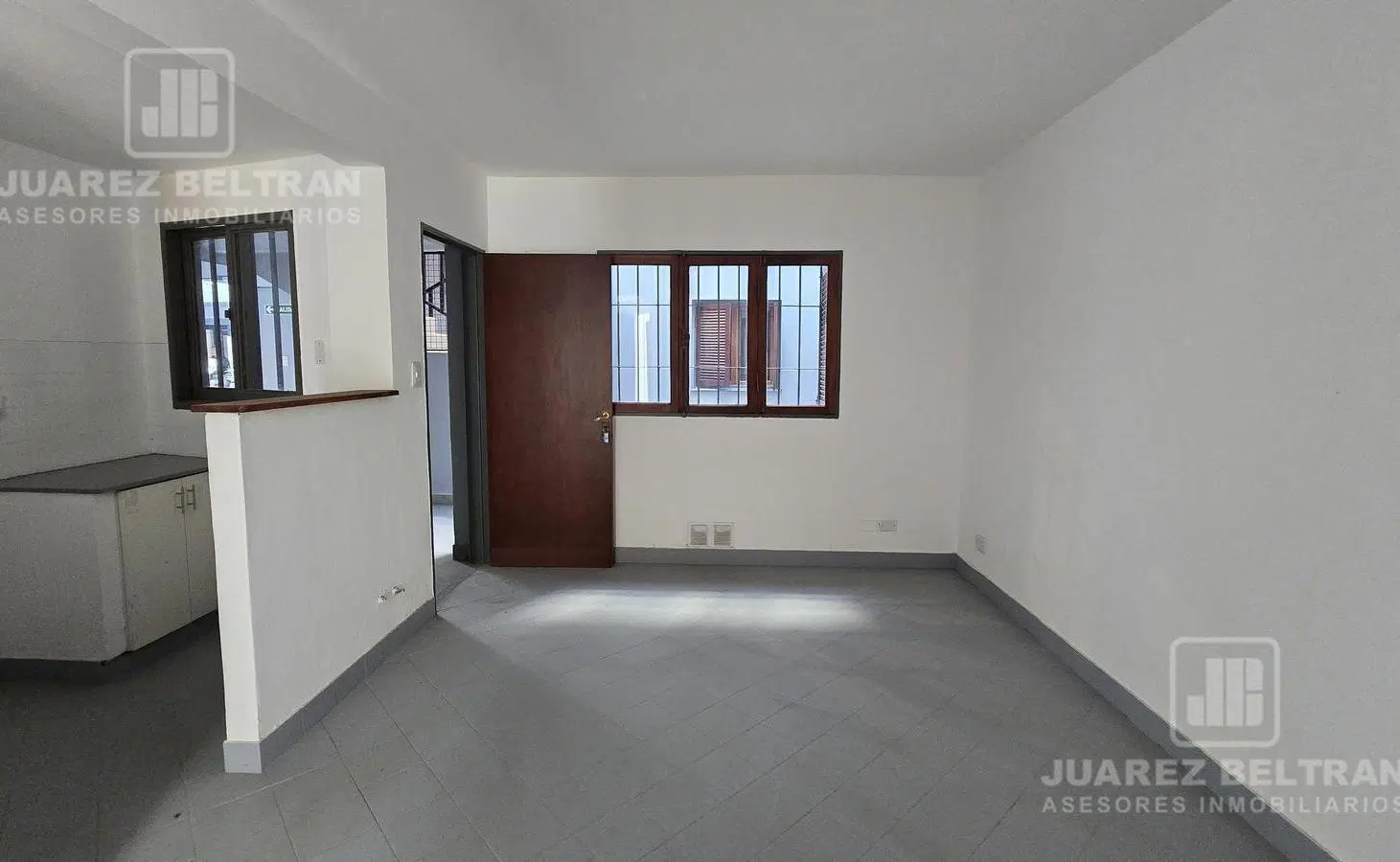 Unidades en alquiler 1 dormitorio y patio - Complejo cerrado 2