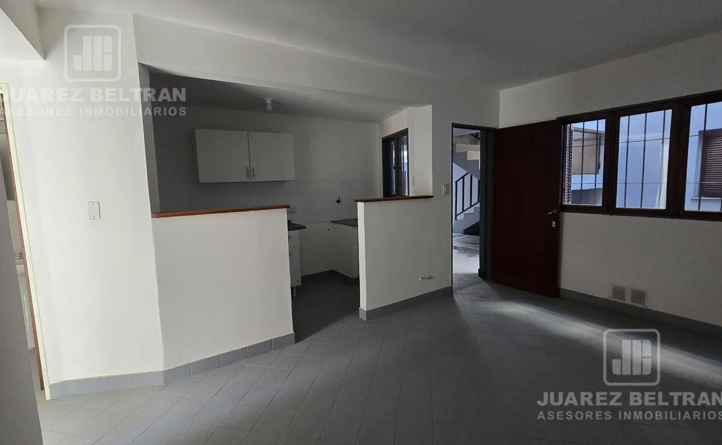 Unidades en alquiler 1 dormitorio y patio - Complejo cerrado 3