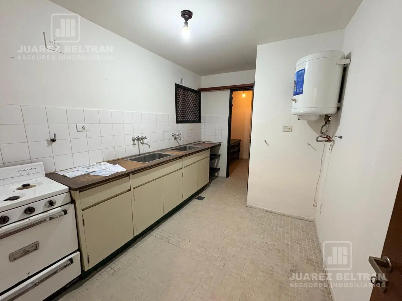 Departamento en venta. Av. Velez Sarsfield, frente a Patio Olmos 1