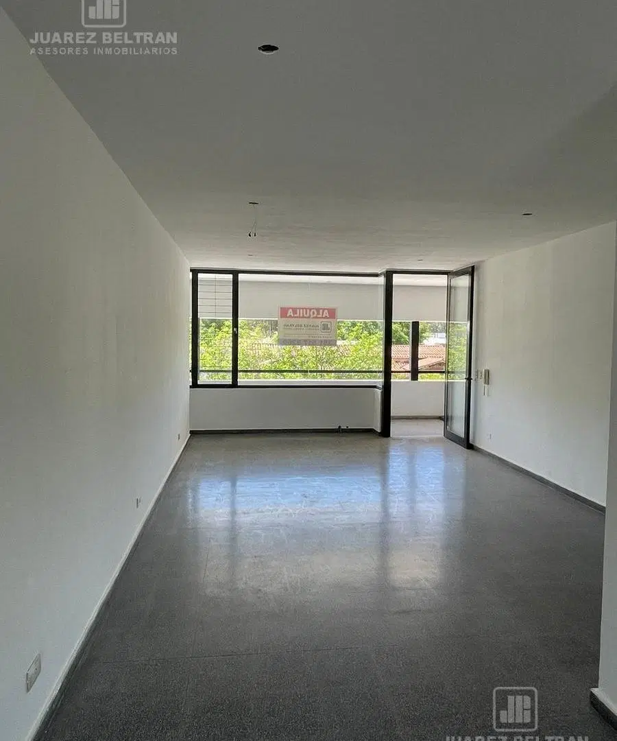 Oficina en venta y alquiler - Primer Piso - Villa Allende Ce 2