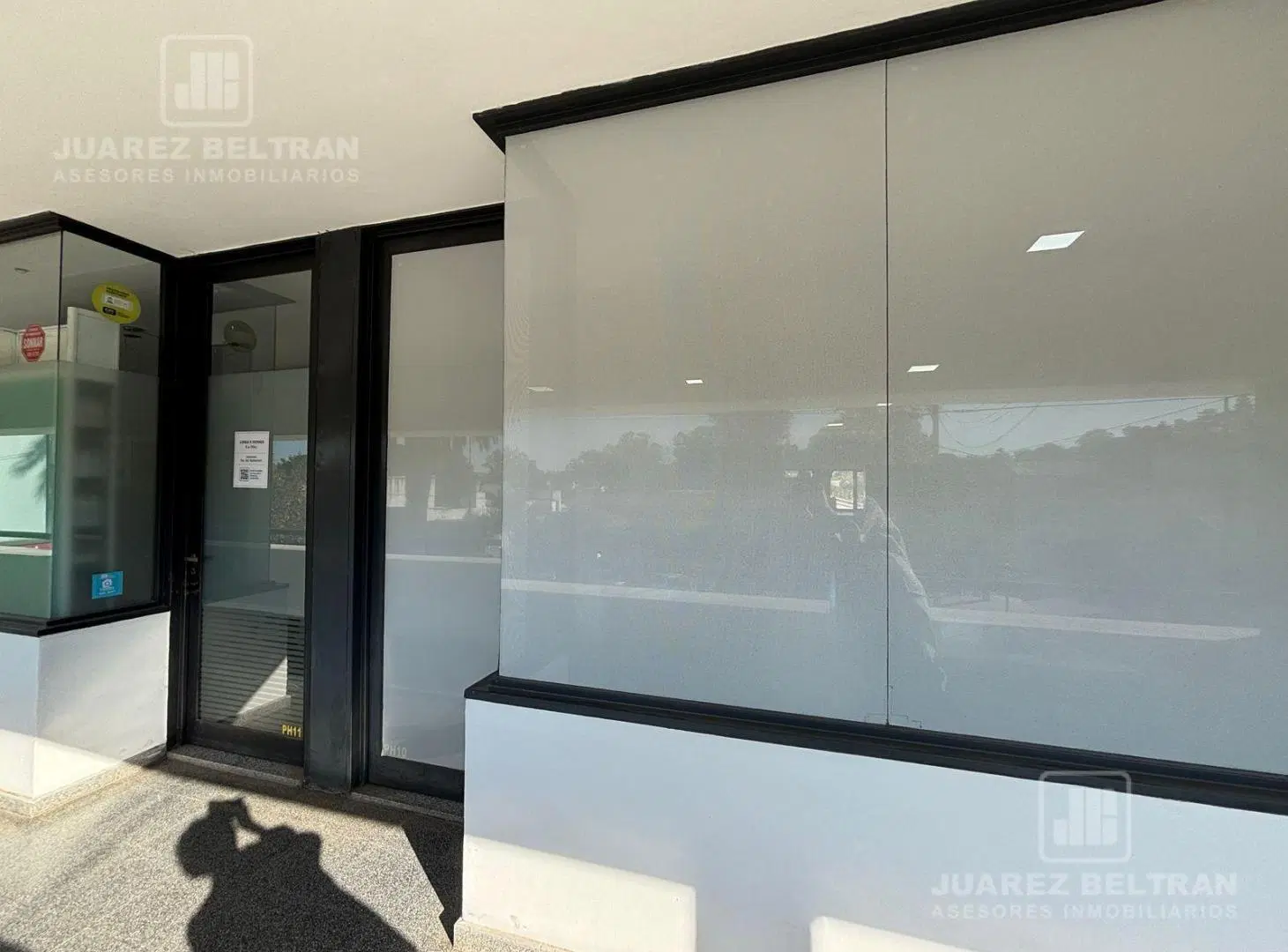 Oficina en venta y alquiler - Primer Piso - Villa Allende Ce 3