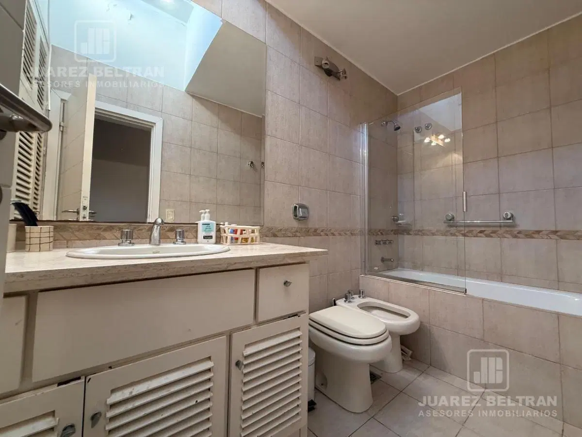 VENTA-Exclusiva casa de dos dormitorios- Luis de Tejada - Cerro de las Rosas 5