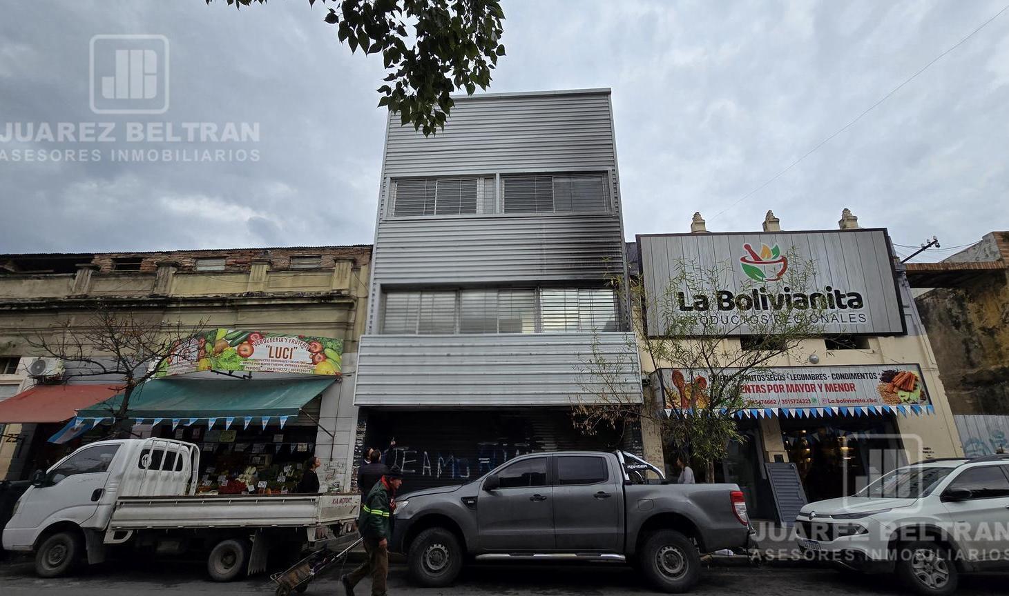 Edificio de 4 pisos - apto local con oficinas privadas