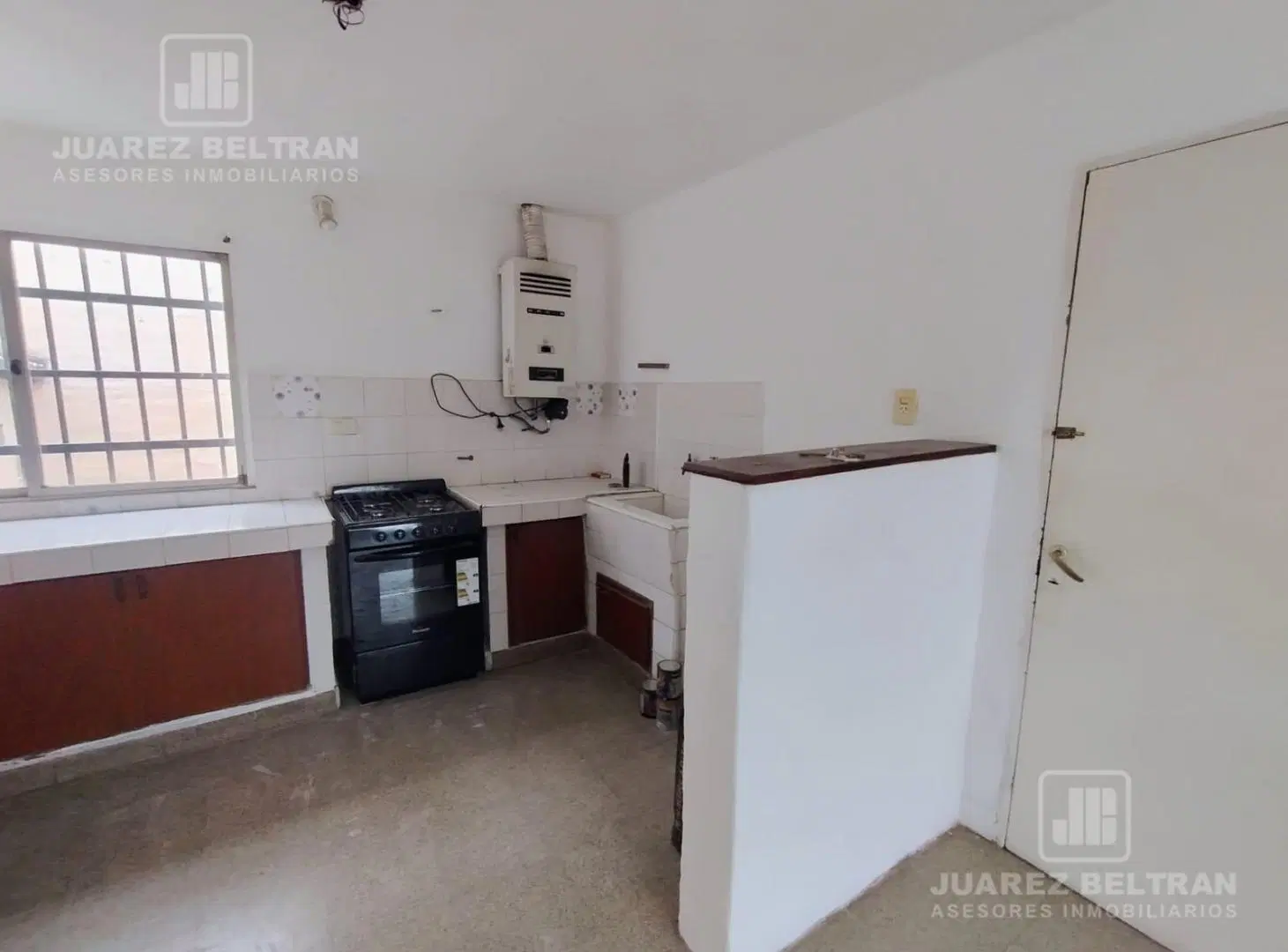 ALQUILER Casa dos dormitorios en Barrio Centro de Villa Allende 5