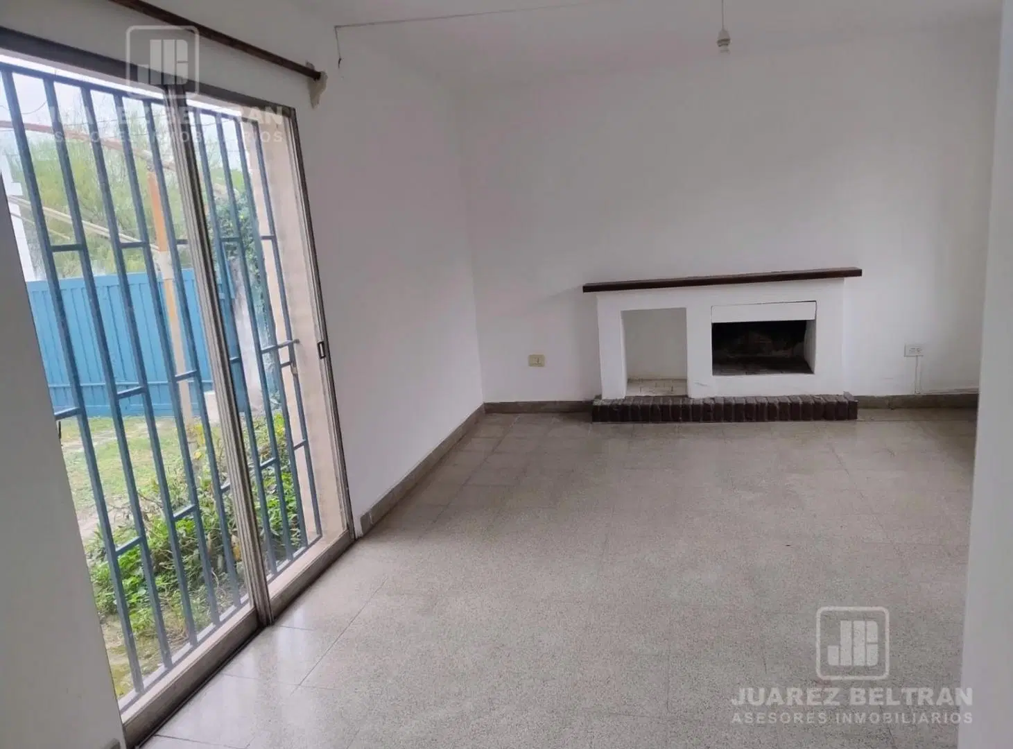 ALQUILER Casa dos dormitorios en Barrio Centro de Villa Allende 4