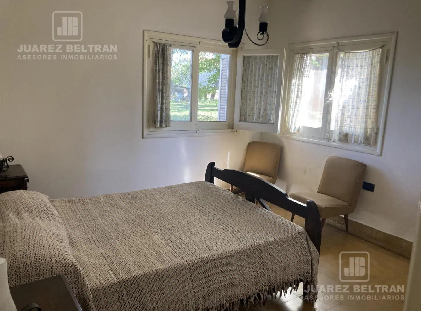 Venta Casa con amplio terreno (1430 mts) apto inversión/ subdivisión/ desarrollo 2