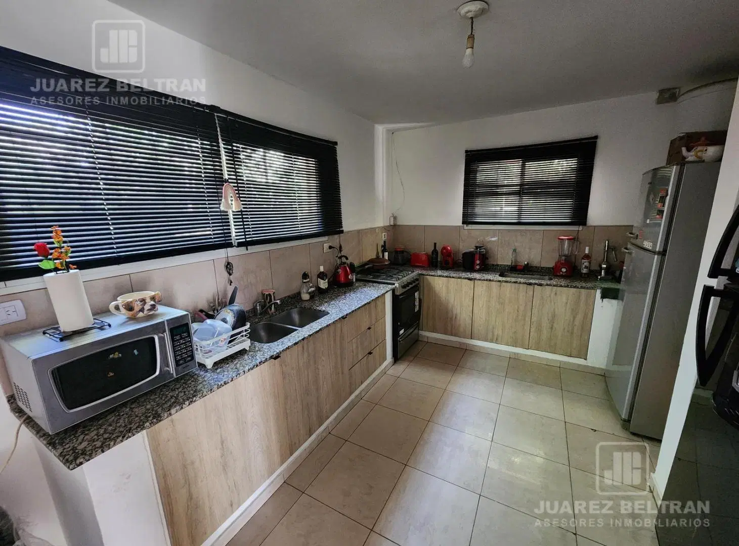 Venta - Casa de 3 dormitorios en Villa Allende 5