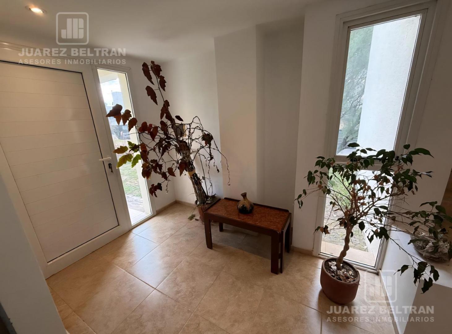 Foto de Venta - Casa de 3 dormitorios APTA CREDITO en Villa Allende - Terrazas, imagen 1