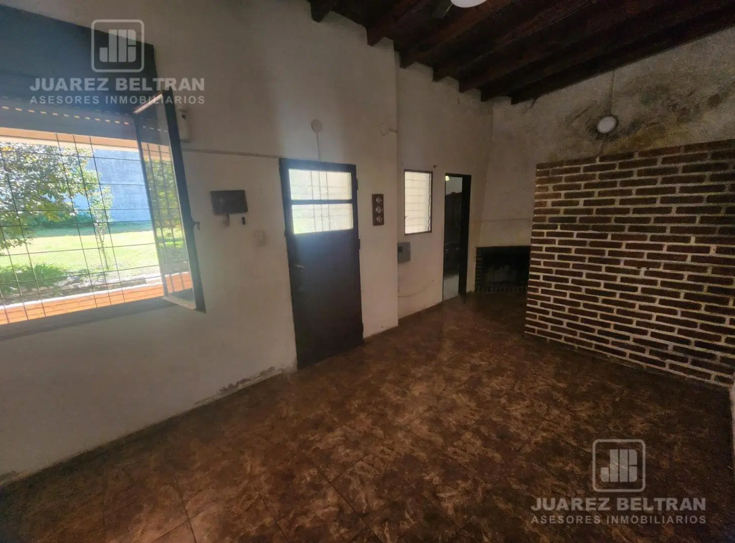 Venta - Casa de 3 dormitorios - Barrio Español, Villa Allende 2