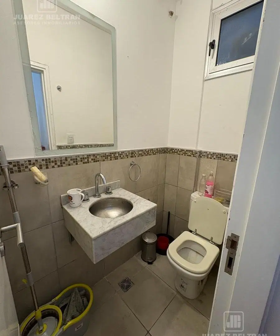 Alquiler local comercial en Cofico 3