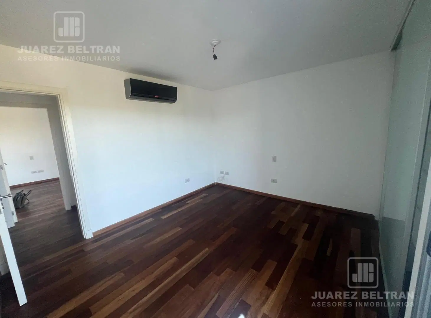 Venta - Departamento 2 dormitorios - Casonas del Golf 3