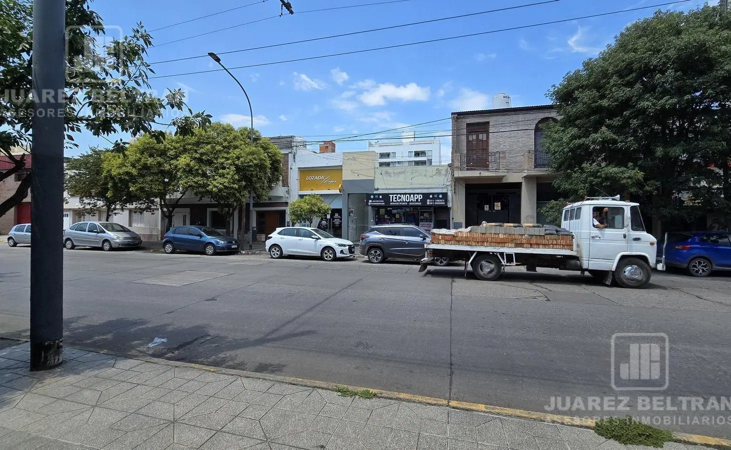 240 m2 Local comercial en ALQUILER | Bº General Paz 4
