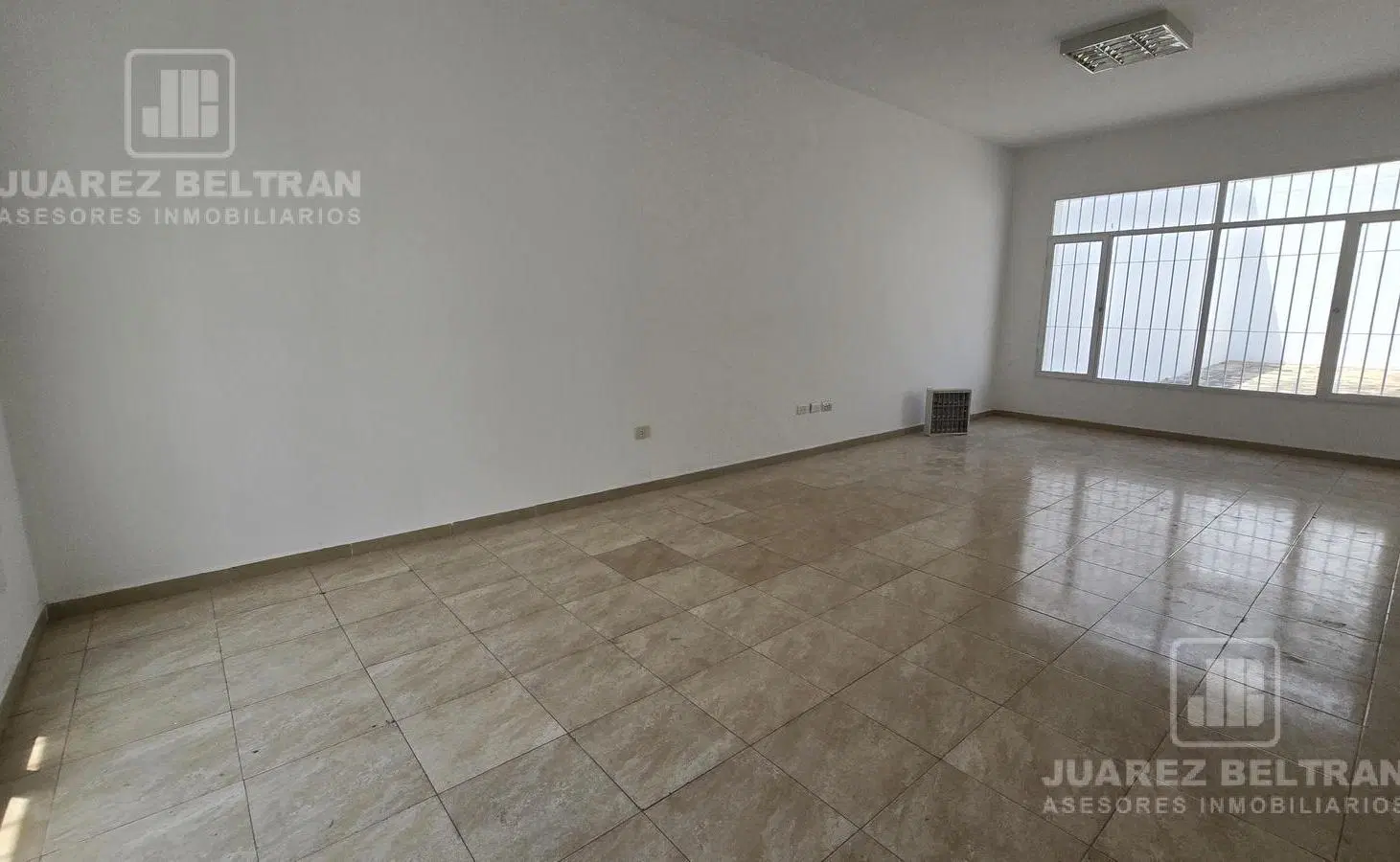 240 m2 Local comercial en ALQUILER | Bº General Paz 2