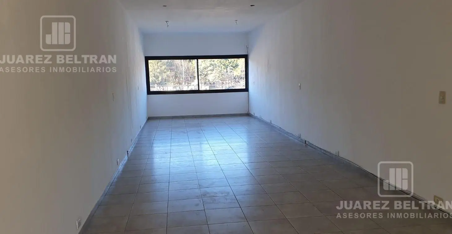 JUAREZ BELTRAN VILLA ALLENDE – ALQUILA OFICINAS FRENTE AL POLIDEPORTIVO 4
