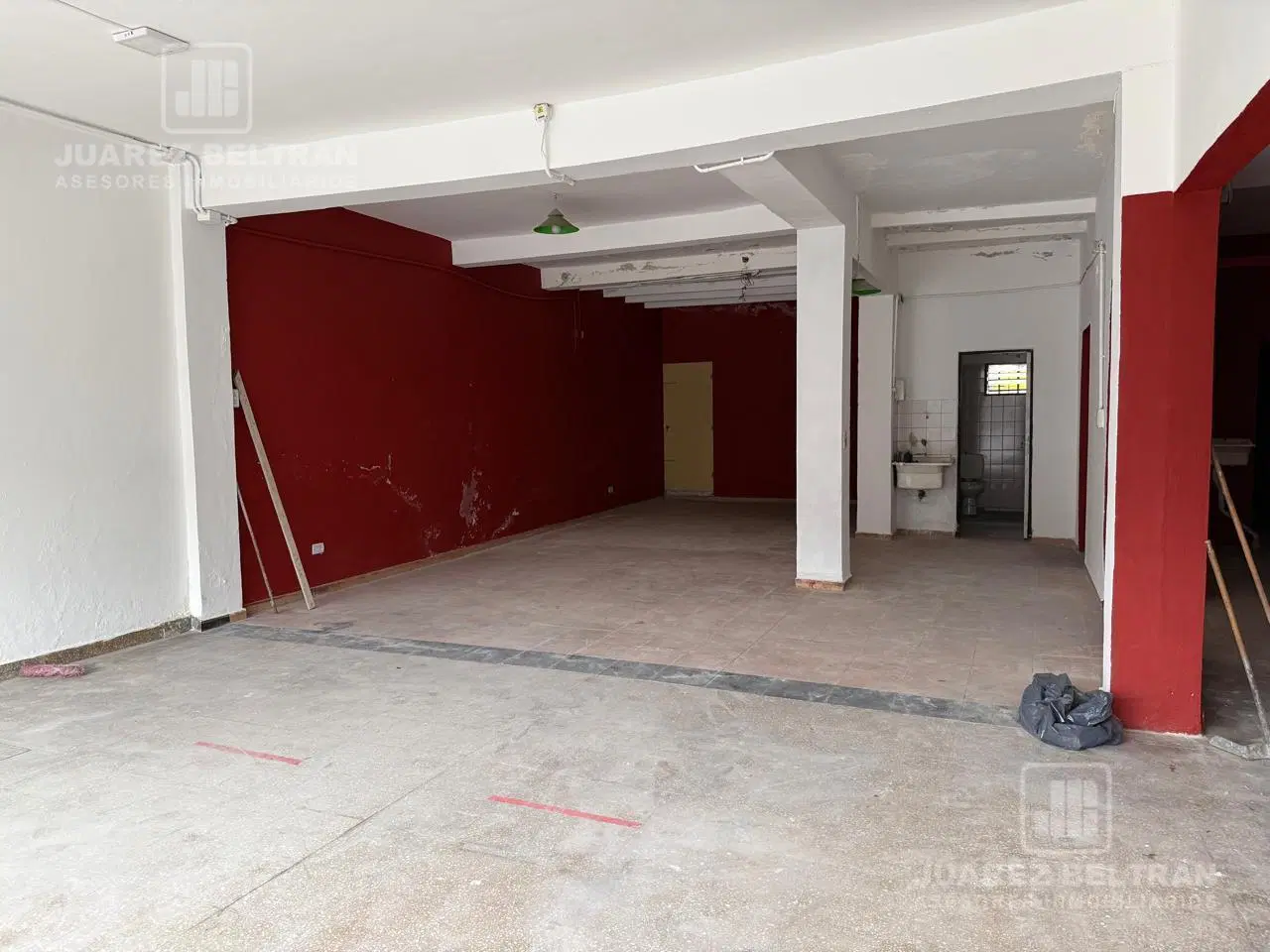 Local Comercial 180m2 5